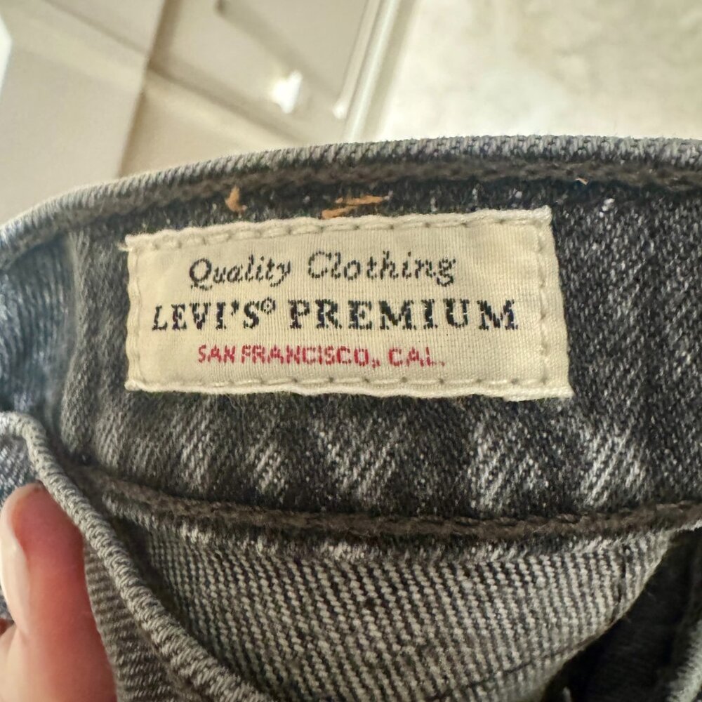 Levi’s Premium 501 Skinny Jeans in Coal Black - Picture 6 of 11